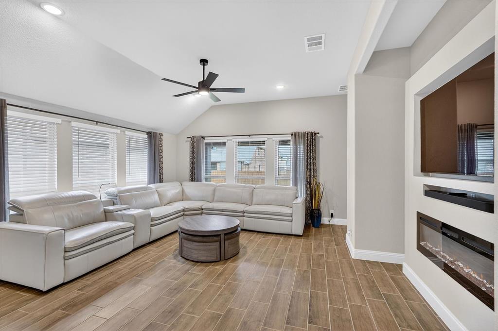Maplewood Ph 2b - Residential