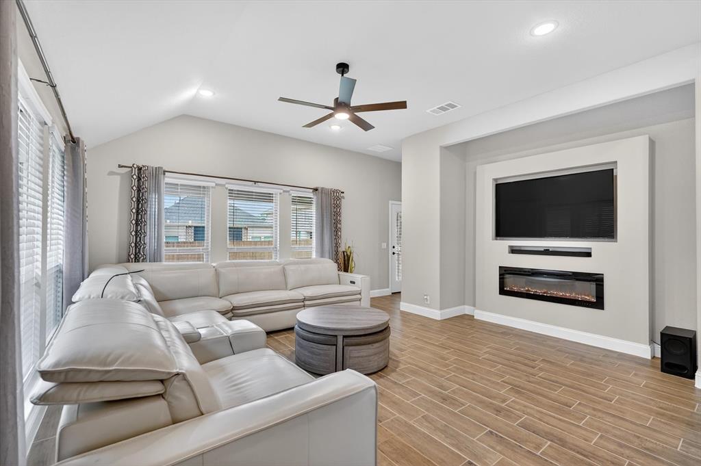 Maplewood Ph 2b - Residential