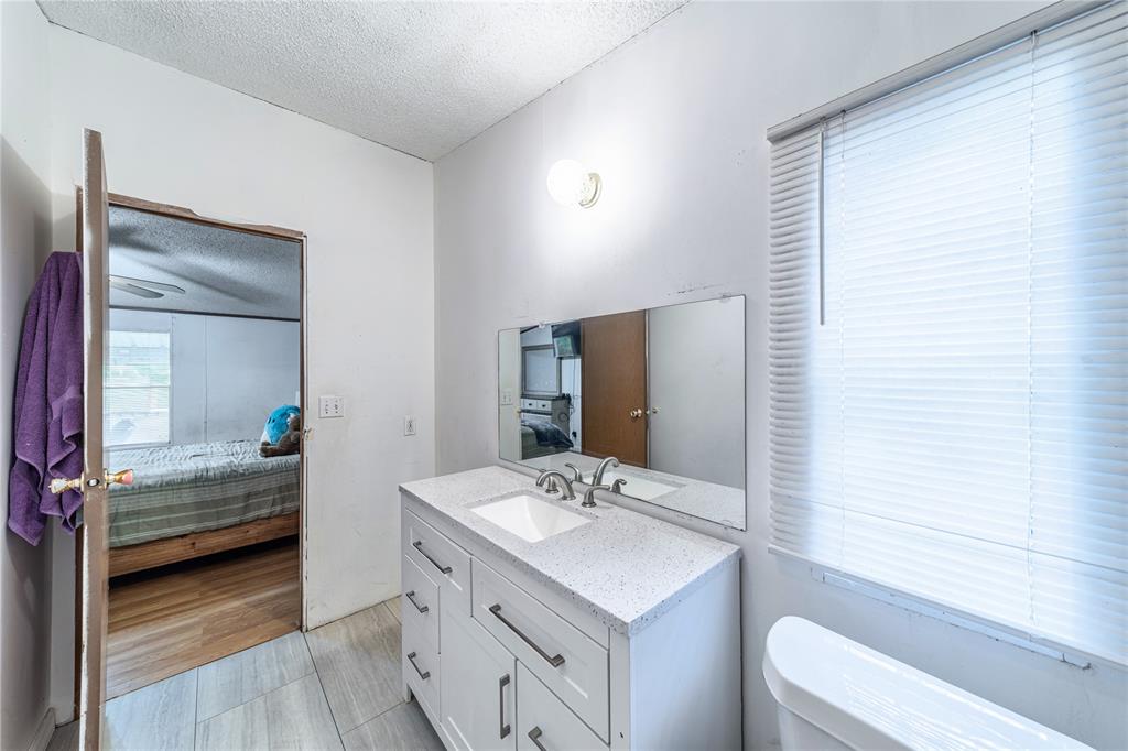 One Forty Place & Rev - Residential