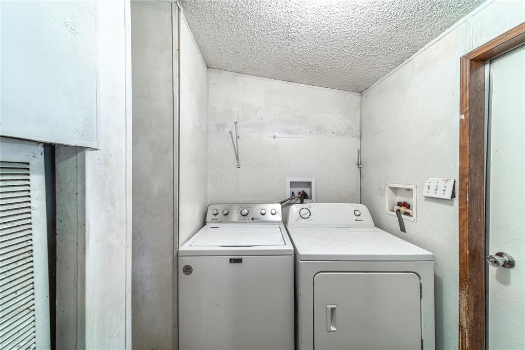One Forty Place & Rev - Residential