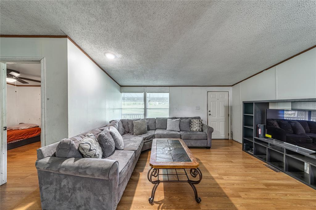 One Forty Place & Rev - Residential