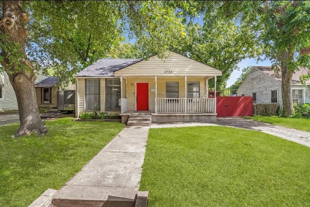 Welcome to this spacious 4-bedroom, 2-bathroom home offering 1,615 sq ft of comfortable living space in the highly sought-after North Oak Cliff area. Located in the established Sunset View subdivision, this home offers a prime location just 15 minutes from Downtown Dallas and only 9 minutes from the vibrant Bishop Arts District, where you’ll enjoy endless entertainment, shopping, dining, and local attractions.
Inside, you’ll find brand-new laminate and carpet flooring throughout the entire home, creating a fresh and inviting atmosphere. The property also features full-size washer and dryer connections for added convenience. New roof installed April 2026
Enjoy plenty of outdoor space with a spacious backyard and covered patio area, perfect for relaxing or entertaining. The covered carport provides protection for your vehicles, along with a long driveway offering additional parking options.
Don’t miss the opportunity to make this North Oak Cliff gem your next home! Schedule your private tour today.