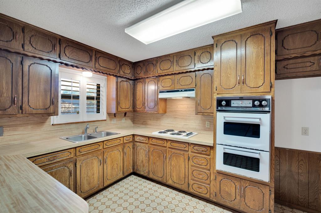 Country Club Estate Hillsboro - Residential