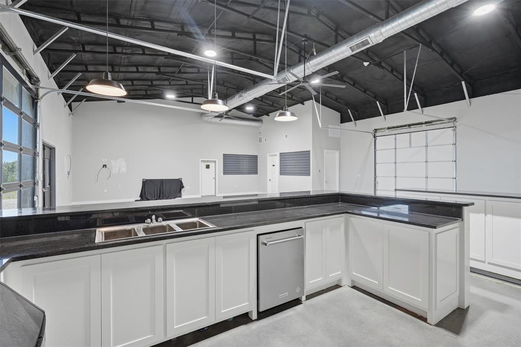 Mulligans Addition - Commercial Sale