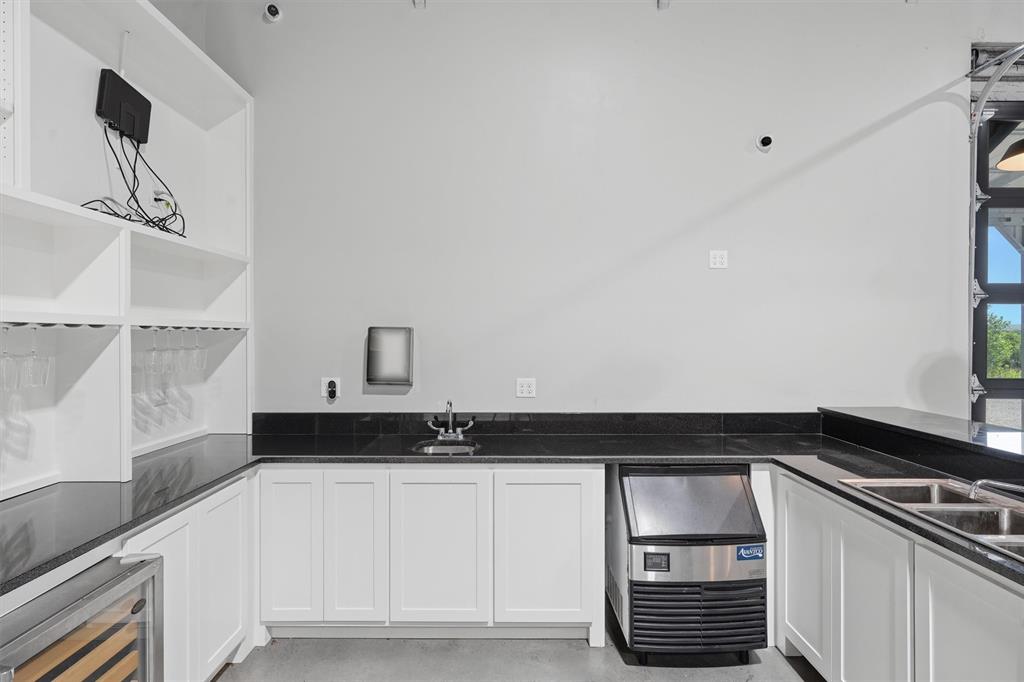 Mulligans Addition - Commercial Sale