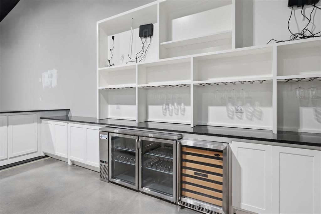 Mulligans Addition - Commercial Sale