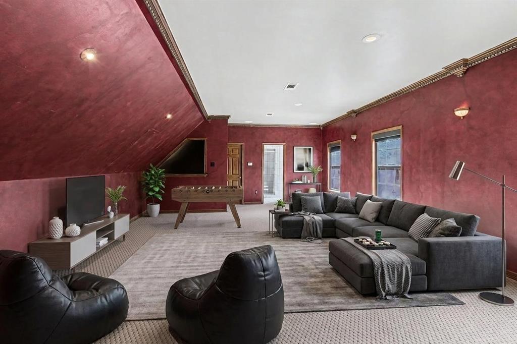 Woodland Hills Colleyville - Residential