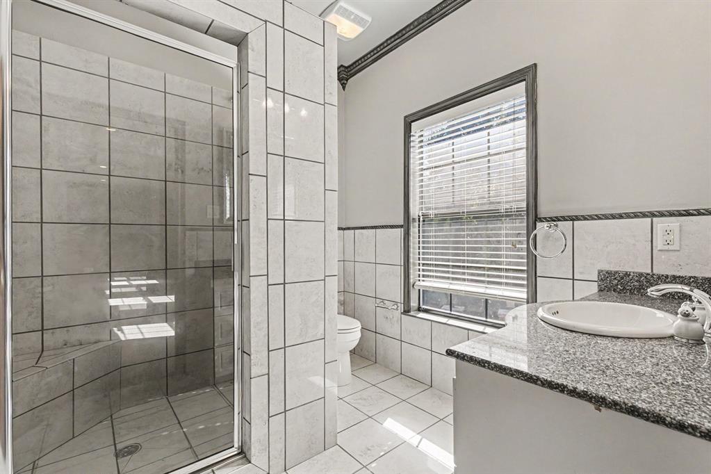 Woodland Hills Colleyville - Residential