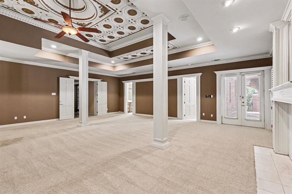 Woodland Hills Colleyville - Residential