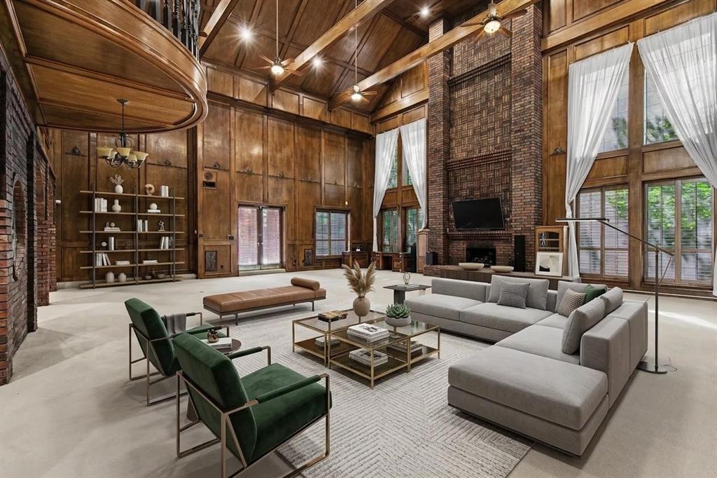 Woodland Hills Colleyville - Residential