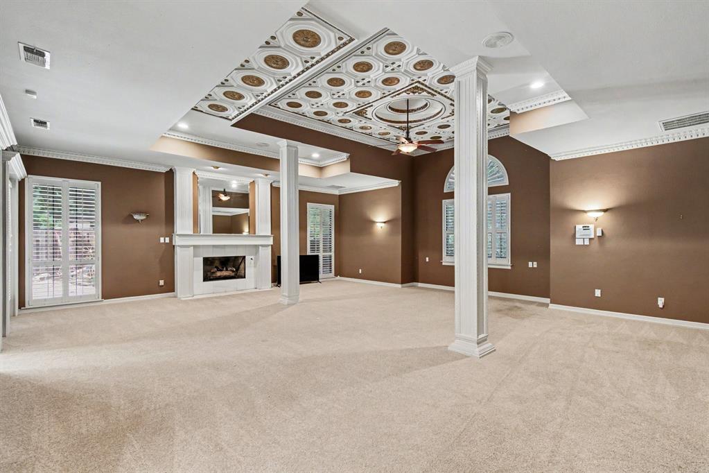 Woodland Hills Colleyville - Residential