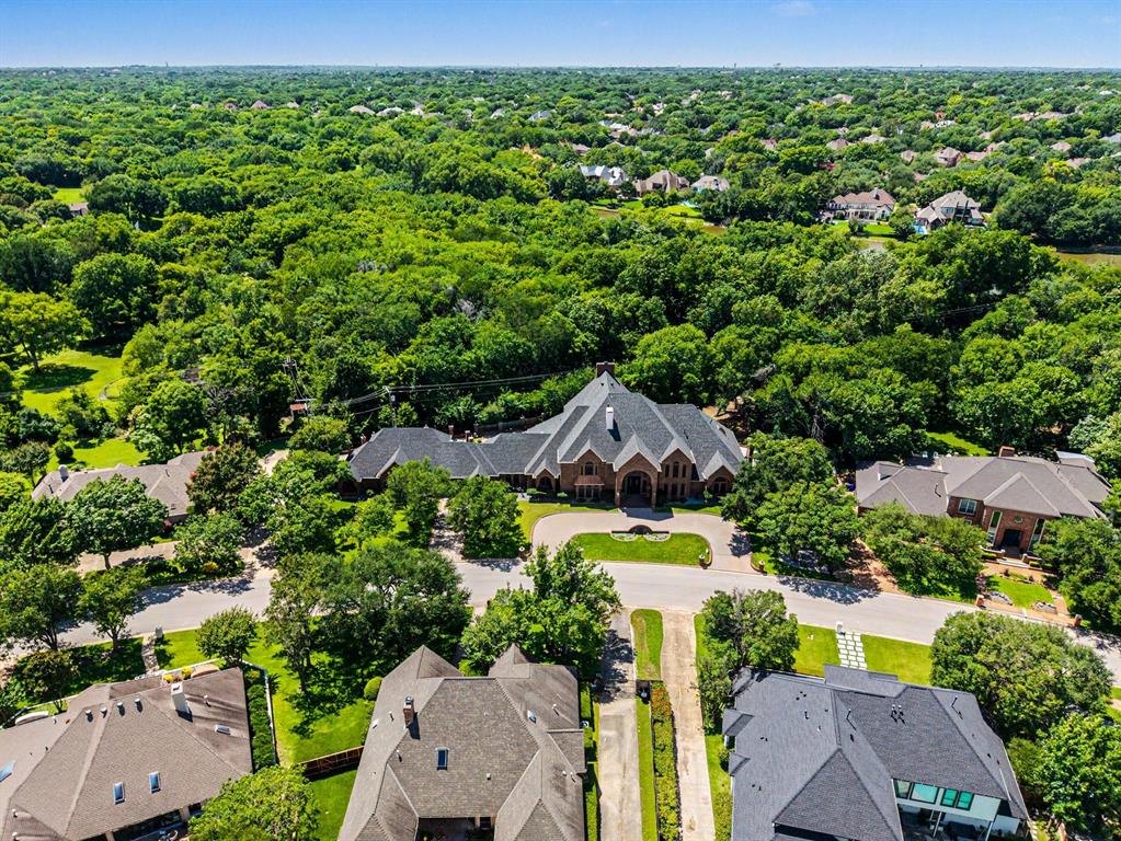Woodland Hills Colleyville - Residential