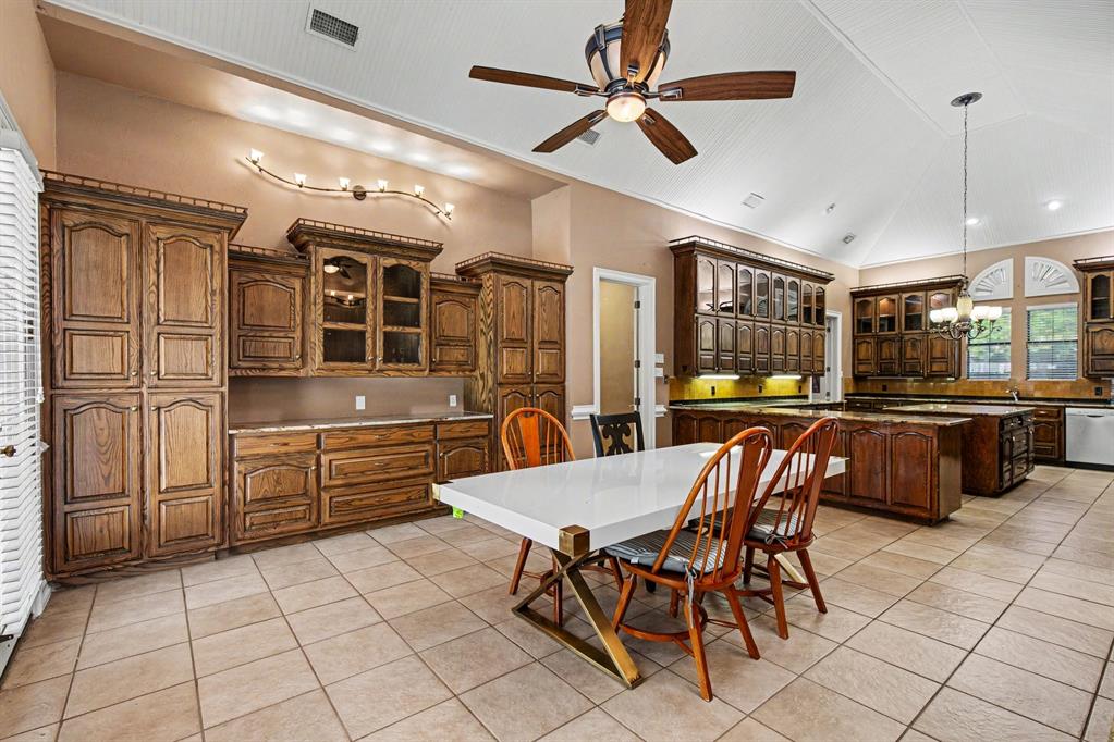 Woodland Hills Colleyville - Residential