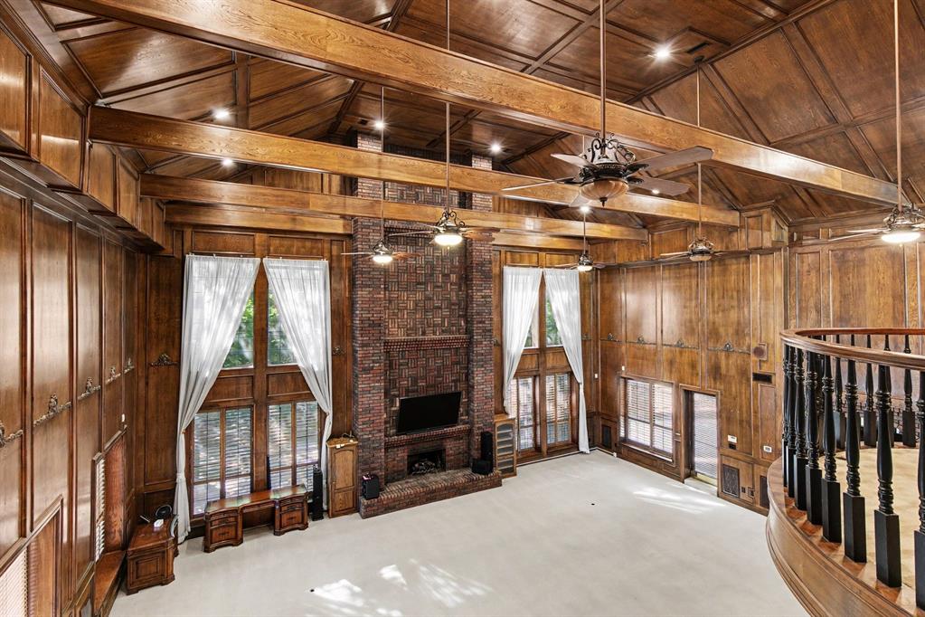 Woodland Hills Colleyville - Residential