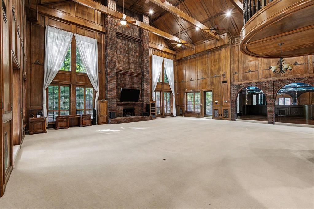 Woodland Hills Colleyville - Residential