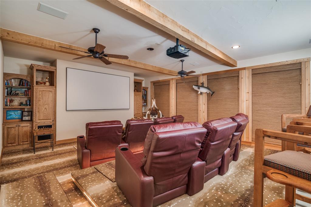 LANDS END - Residential