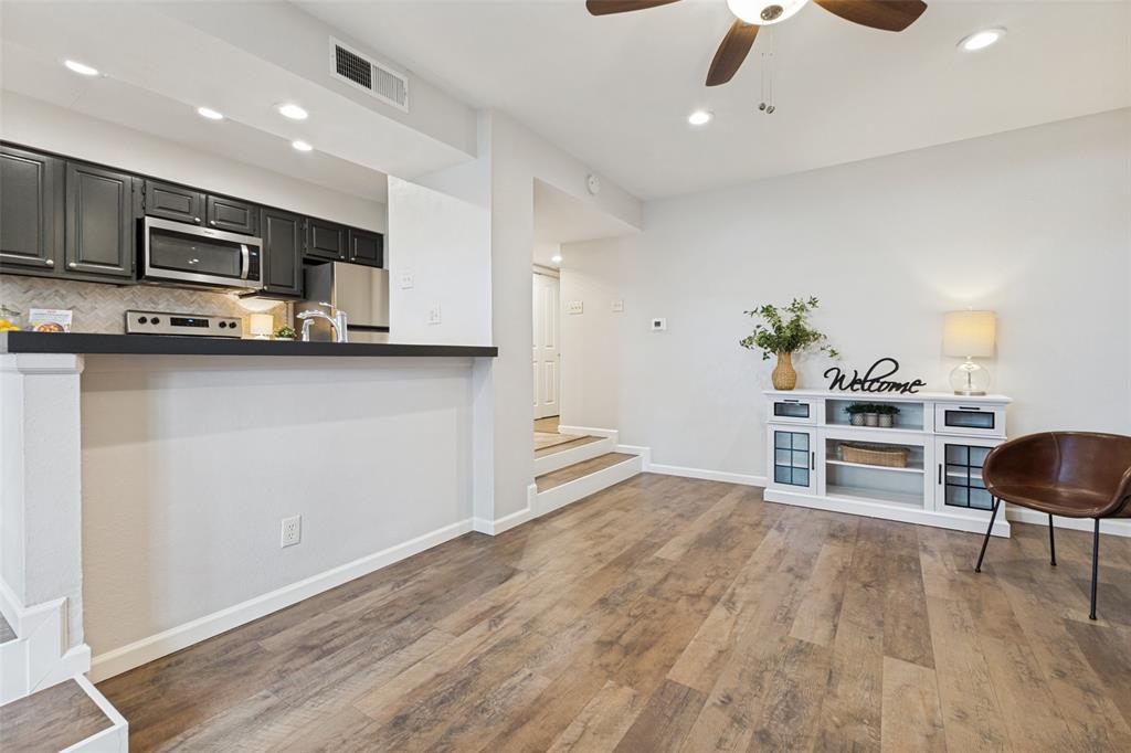 Holly Glen Condos - Residential