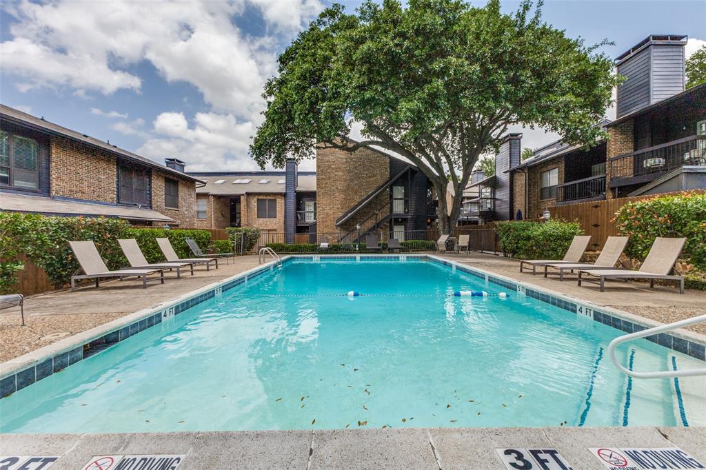 Holly Glen Condos - Residential