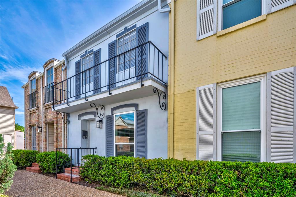 Situated in a private gated community, this condominium features an open living area with wood style flooring and recessed ceiling lights. Walls are painted white with matching baseboards and trim. This completely turn key condominium in Northwest Dallas is just minutes from Dallas Love Field! This beautifully refreshed 2 bed, 1.5 bath condo gives you true move in ready living. The condo has been updated with new laminate flooring that flows seamlessly throughout the home and modern fixtures in both baths. The kitchen and bathrooms showcase fresh finishes, new walls, ceilings, electrical, and plumbing giving you total peace of mind for years to come. All the major updates have been taken care of and include a new HVAC system with modern ductwork, new roof, new front and back doors, and a new everything! Enjoy the convenience of a new kitchen, a brand new refrigerator, washer, & dryer, and upgraded stainless steel appliances including a gas stove. The gated community provides assigned covered parking with direct unit access and a community pool!
Ideally located near neighborhood amenities including a Dallas Junior High School, Elementary School, retail, and I35. A rare opportunity to own a home with incredible space, character, and potential in a sought after Dallas location. Conveniently located near Dallas, dining, and entertainment, with easy access to Dallas Love Field and DFW Airport.