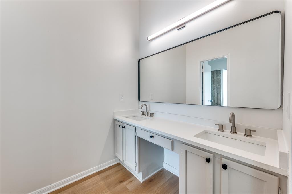 Oak Hollow Grand Prairie - Residential