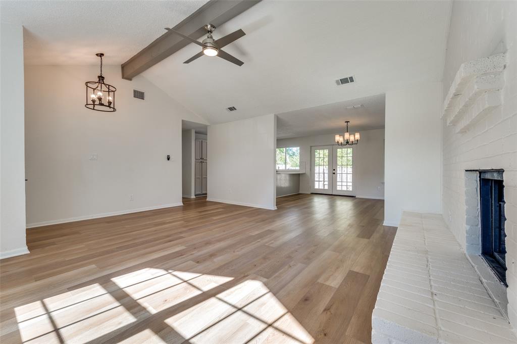Oak Hollow Grand Prairie - Residential
