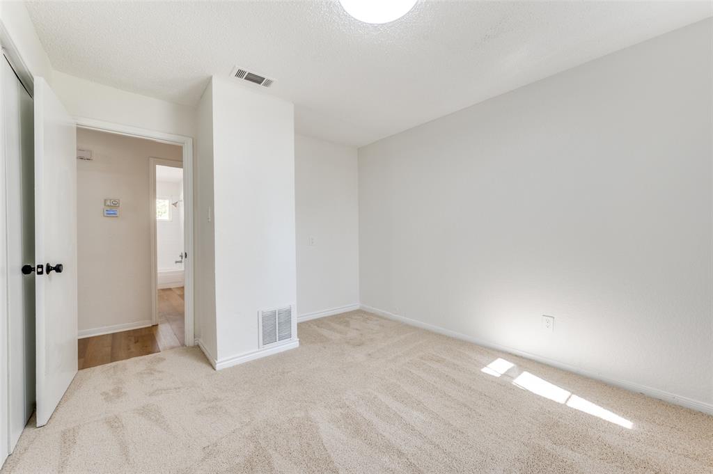 Oak Hollow Grand Prairie - Residential