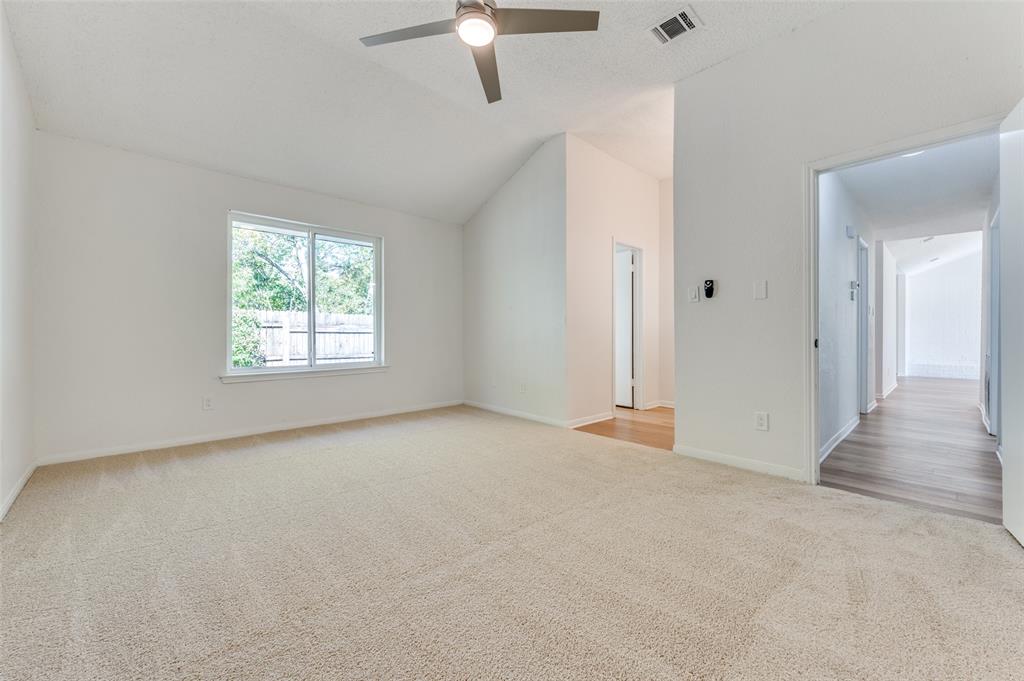 Oak Hollow Grand Prairie - Residential