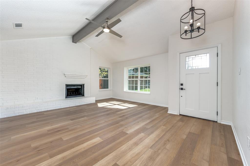 Oak Hollow Grand Prairie - Residential