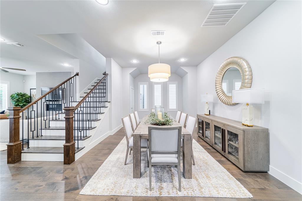 31 Dallas Square #2 - Residential