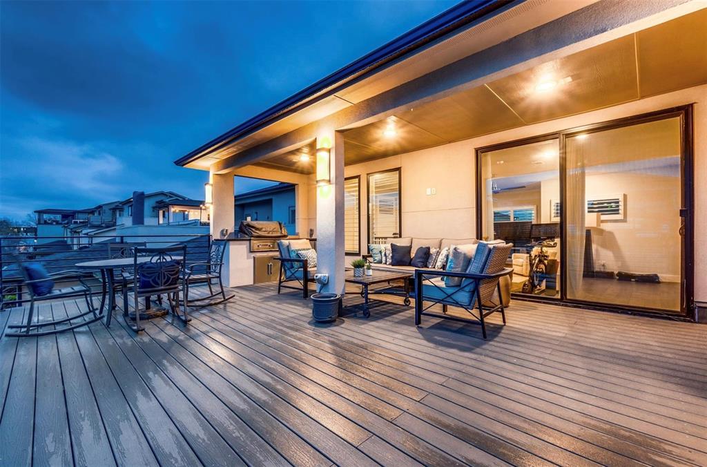 31 Dallas Square #2 - Residential