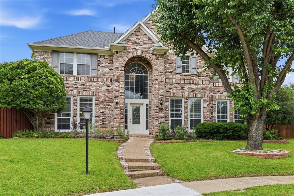Located on a corner lot in the Preston Meadow V subdivision, this 4,522-square-foot residence features a high-capacity layout consisting of 6 bedrooms, 4.1 bathrooms, and a bonus room. A significant capital improvement includes a full roof replacement completed in 2024. The property is designed with a floor plan that prioritizes flexibility for multi-generational living or professional home-office requirements.
The first floor contains the primary suite with an ensuite bath, multiple living areas, and a formal dining room. The kitchen is equipped for high-volume use with double ovens, an induction cooktop, and extensive cabinetry and counter space. The second level houses five additional bedrooms and versatile flex spaces suitable for a media room, game room, or fitness center.
Zoned to the Plano ISD (Haun Elementary and Plano West Senior High), the home is positioned minutes from major commuter routes, retail centers, and parks. The existing refrigerator, washer, and dryer are included in the sale.