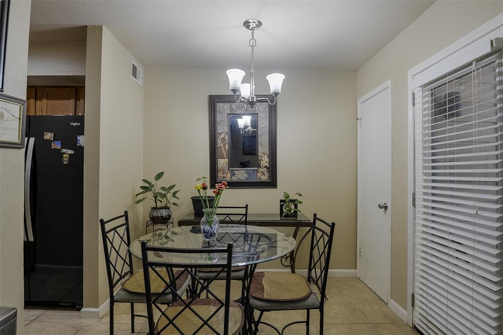 Arlington Oaks Condo - Residential