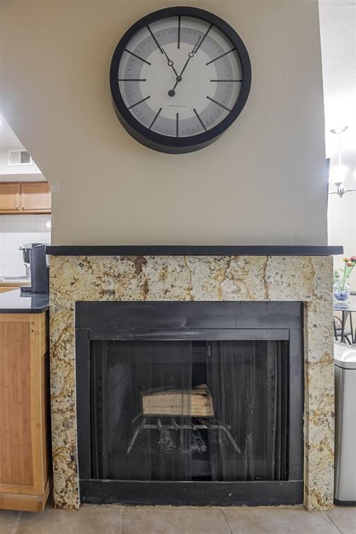 Arlington Oaks Condo - Residential