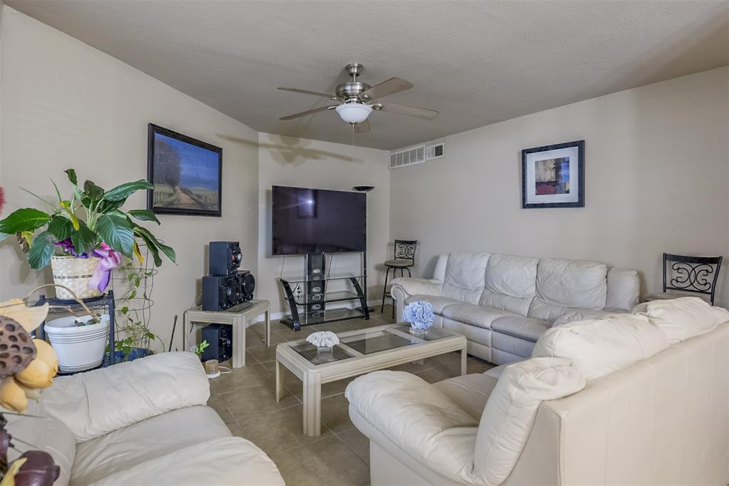 Arlington Oaks Condo - Residential