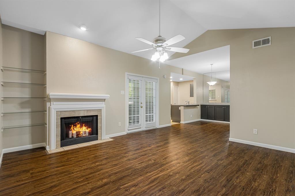 Woods On Park Lane Condos - Residential