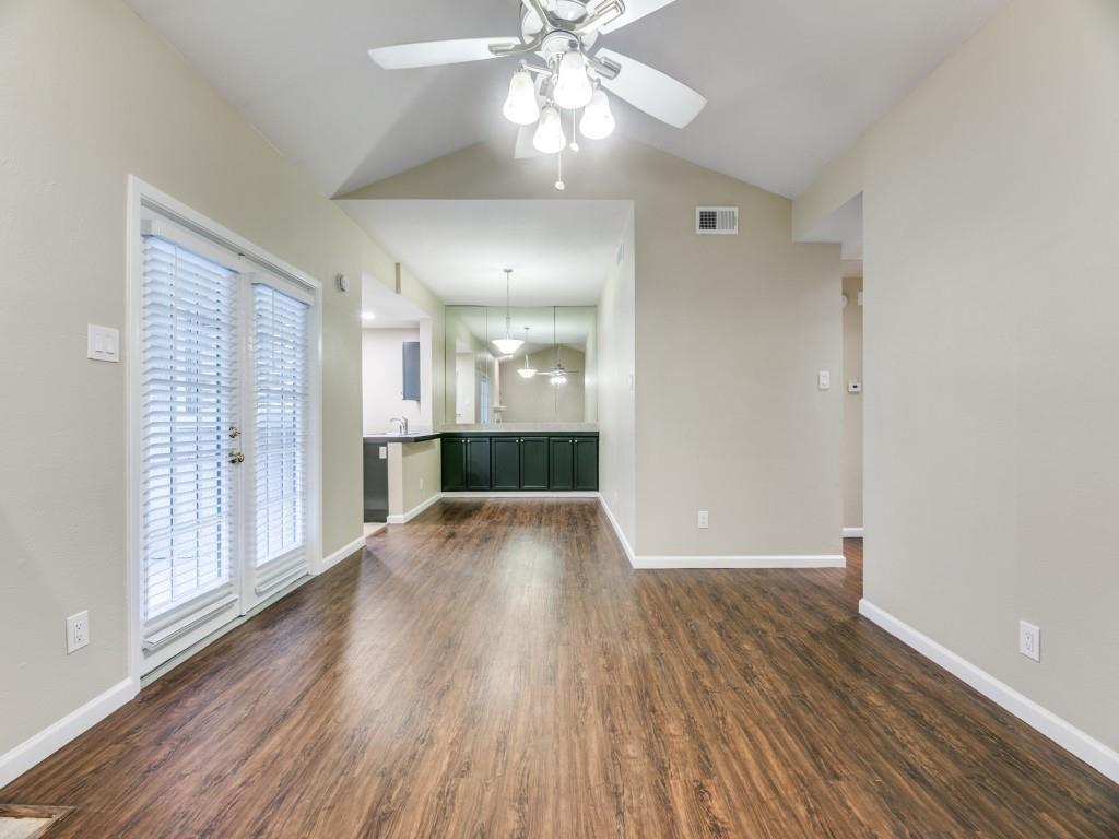 Woods On Park Lane Condos - Residential