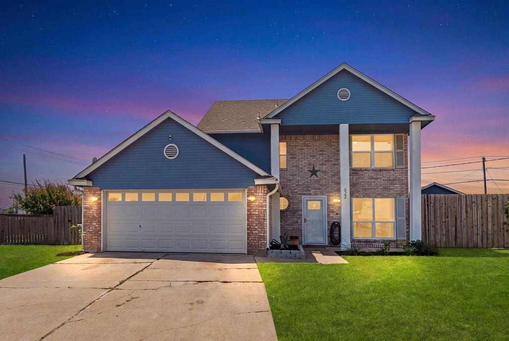 Welcome to 622 Mission Hills, This beautifully maintained home features newly stained hardwood floors, a kitchen with elegant marble countertops, a covered patio perfect for entertaining, and a large storage shed for extra storage.Conveniently located with quick access to I-20, SH 360, and Highway 287, you’ll be just minutes from shopping, dining, and entertainment, including The Parks Mall, Arlington Highlands, AT&T Stadium, Globe Life Field, Texas Live!, and Epic Waters. Offering the perfect blend of comfort, style, and convenience, this South Arlington home is ready to welcome its next owner. Schedule your private showing today!
