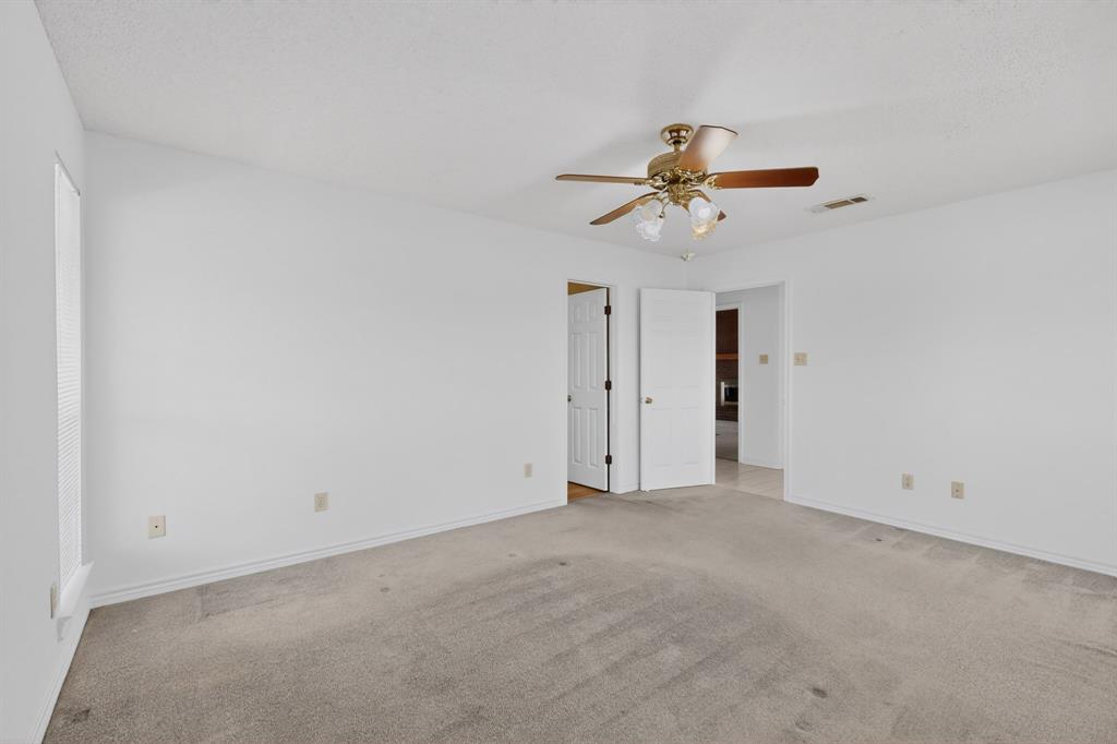 A0377 GREEN ANDREW W, TRACT C1, ACRES 30.339, - Residential