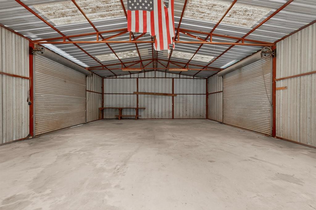 A0377 GREEN ANDREW W, TRACT C1, ACRES 30.339, - Residential