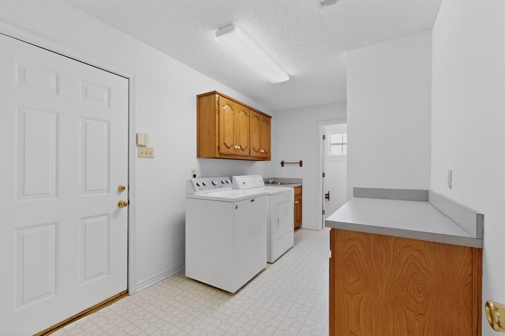 A0377 GREEN ANDREW W, TRACT C1, ACRES 30.339, - Residential