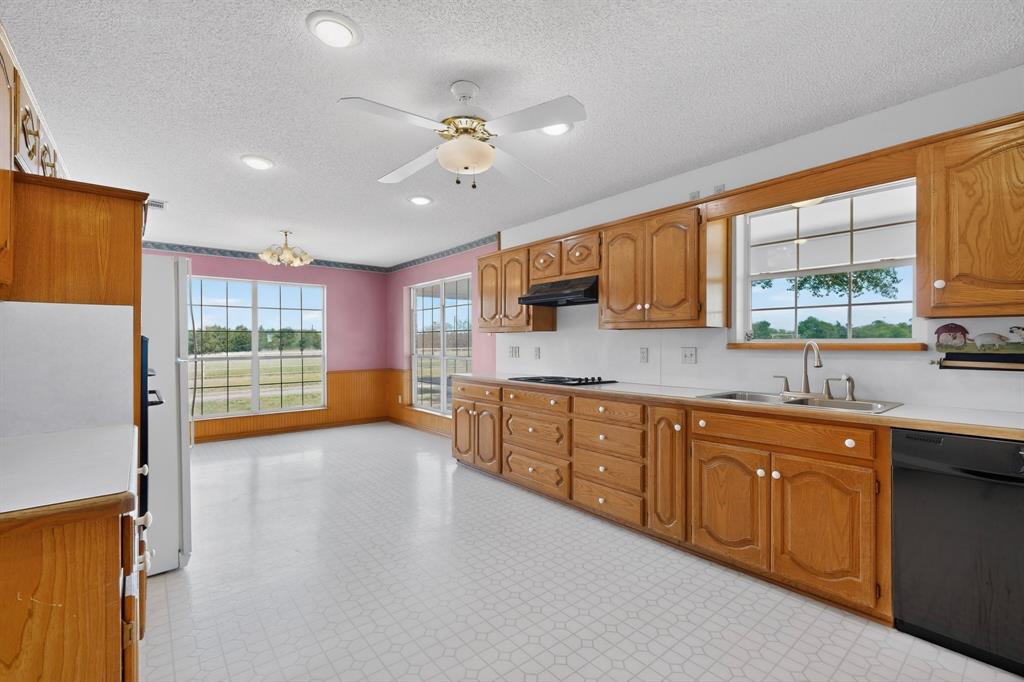 A0377 GREEN ANDREW W, TRACT C1, ACRES 30.339, - Residential