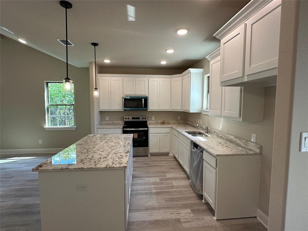 Dellwood 02 - Residential
