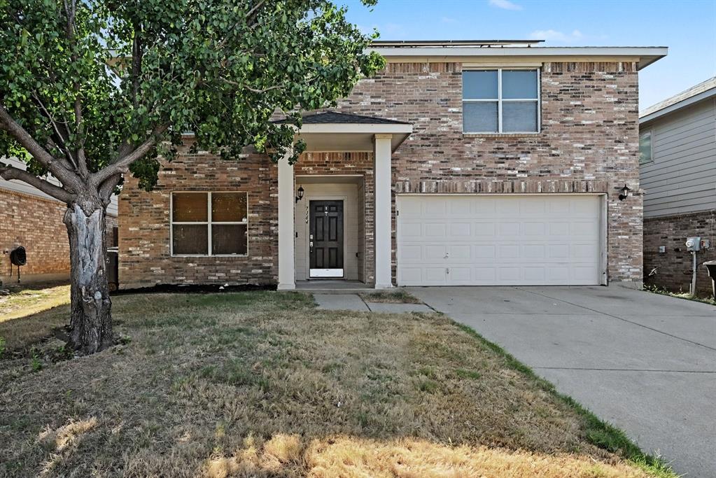 . ****FHA Available 9-16-2026.****. Ask about the available 2–3% Homeward lender incentive. Welcome to this spacious
4-bedroom, 3-bath home offering a functional floor plan with room for everyone. A blank canvas; enjoy multiple living and dining areas, a generous primary suite, a study, and a large backyard perfect for relaxing or entertaining.