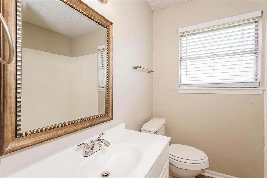 England Isle Add - Residential Lease