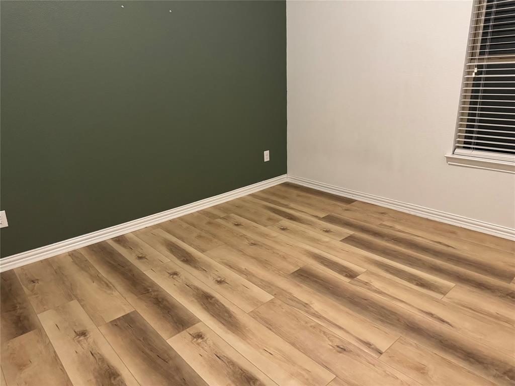 Oak Creek Trail Phase 2 - Residential Lease