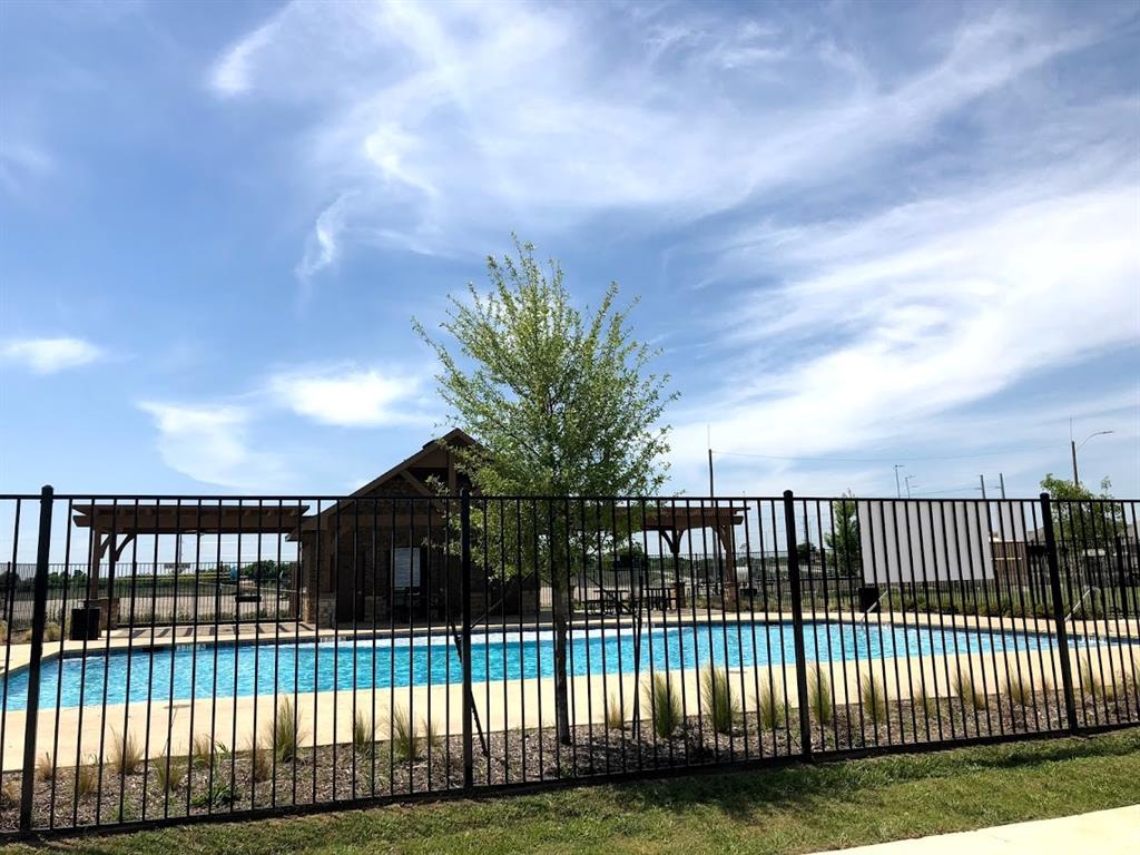 Oak Creek Trail Phase 2 - Residential Lease