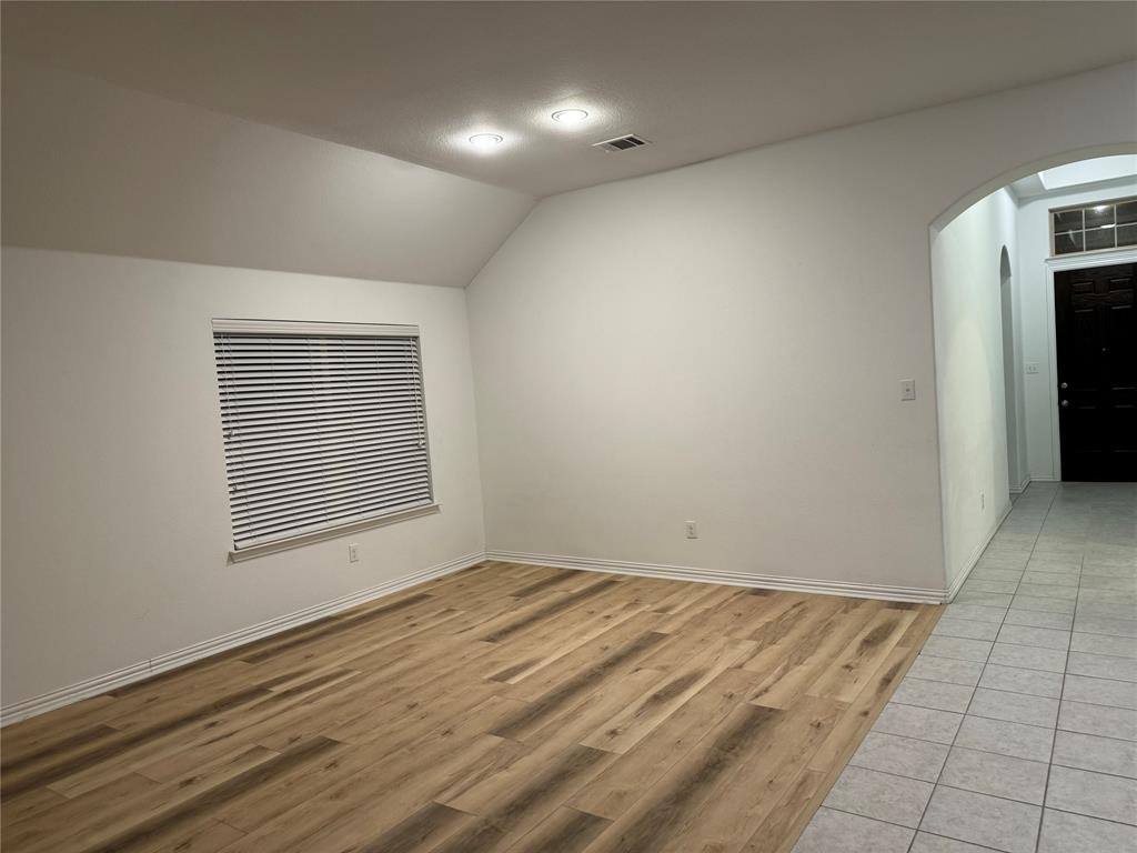 Oak Creek Trail Phase 2 - Residential Lease