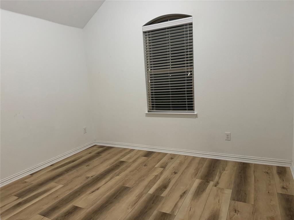 Oak Creek Trail Phase 2 - Residential Lease