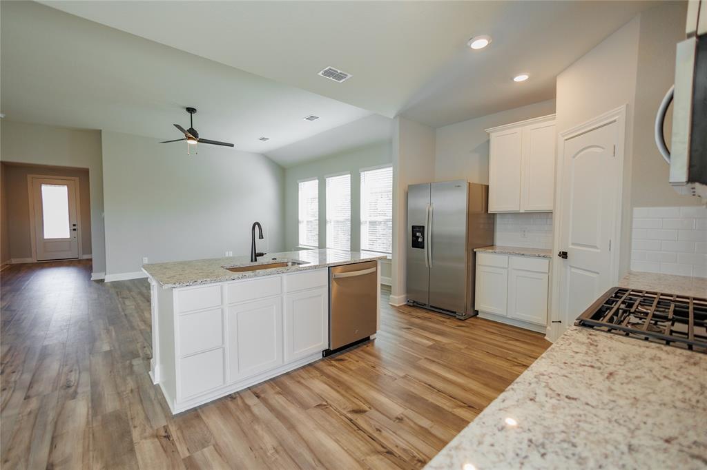 SHADOWBEND PHASE 2 - Residential Lease