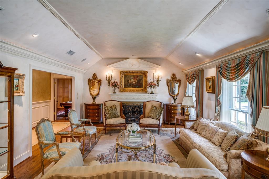 Broadmoor Park - Residential
